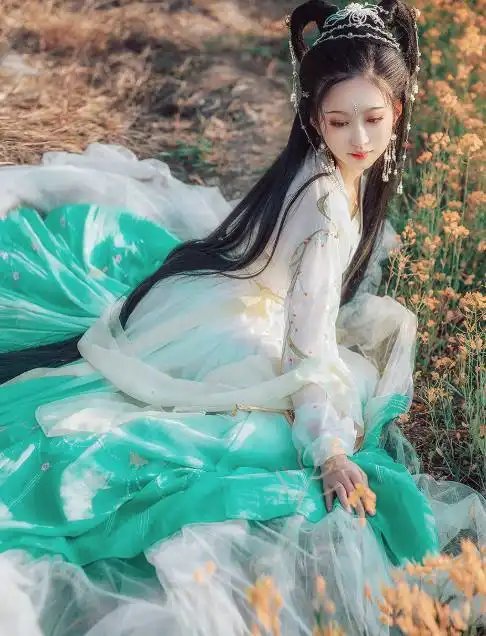 心理测试4个女人,你认为哪个是狐狸精测你能吸引到哪种男人