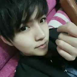 王小贱视频直播全集王小贱资料大全yy官方