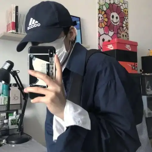 男生头像各自安好顶峰相见