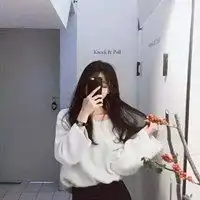 对着镜子拍照女生图片头像超萌可爱镜子自拍女生头像