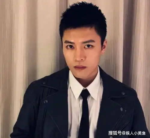 宁桓宇很多人反感快男,我给朋友放花花的专辑,听完他们没话说