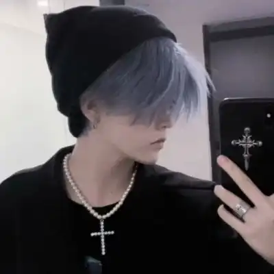 帅气简单优质男头他在对自己进男生头像我要个性网