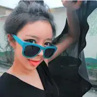 墨镜女生头像