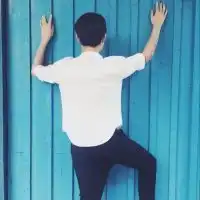 情侣头像姑娘你软弱给谁看