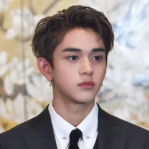 春已暖,花已开,愿见你也不远