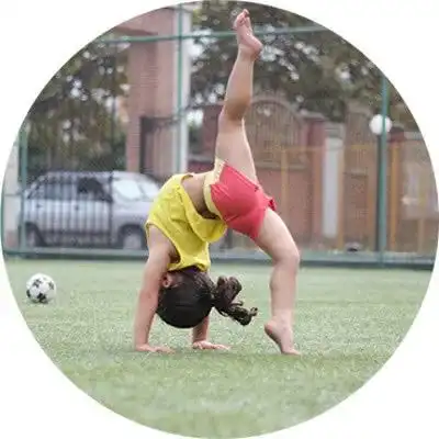 这位火遍全球的足球小神童,也太太太太太酷了吧