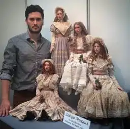 这个男人做的娃娃逼真到让人有非分之想