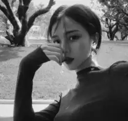 让男人不得不心动的撩汉动作,这6个你得会......