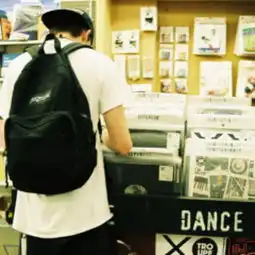 男头背影来自温文尔雅的先生的图片分享