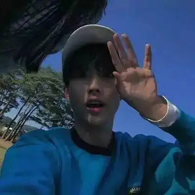 努力生活的同时得让自己快乐