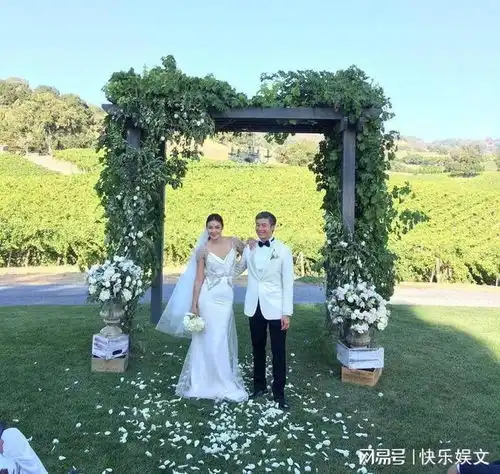 43岁乐基儿官宣离婚与美国富商老公散伙,曾嫁天王黎明相爱4年