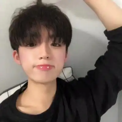 需要一个拥抱,来化掉心里所有的委qq男生头像我要个性网