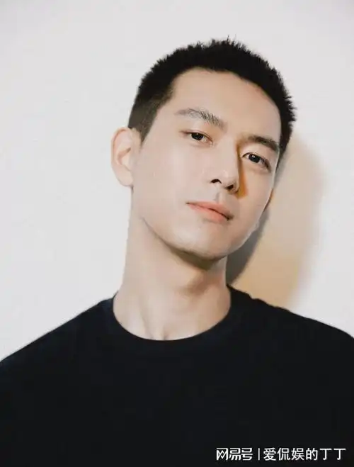 寸头才是检验颜值的标准,十二位男明星寸头造型一见高下