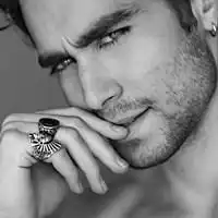 吸引少妇的微信男头像魅力男人吸引异性头像