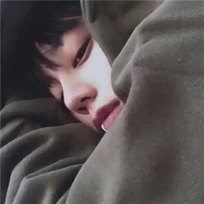 快手头像男生帅气冷酷高清,安静与时尚共存的男生