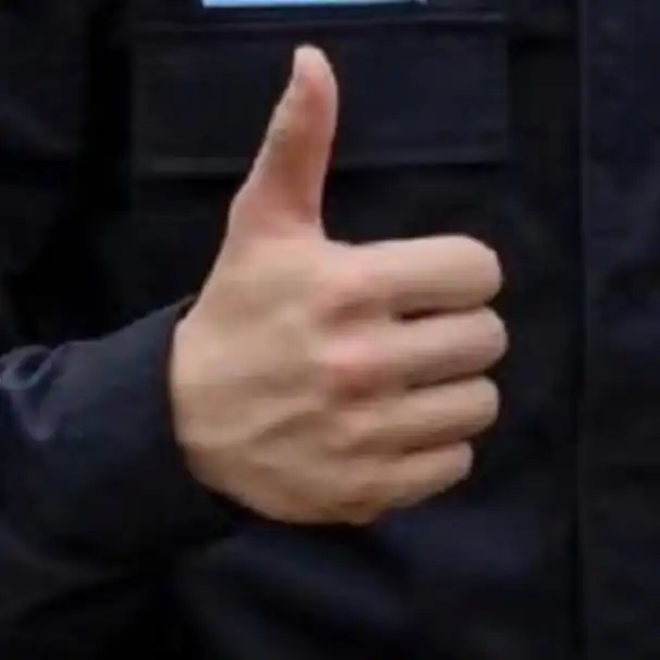 王一博标志性拍照手势合集给每一个热爱生活的人比个赞