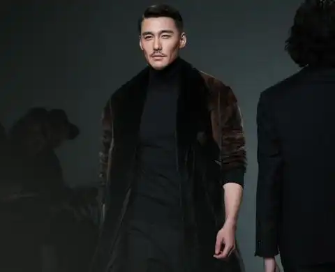 在粉红女郎里都喜欢刘若英,今一个成国际名模,一个沉寂