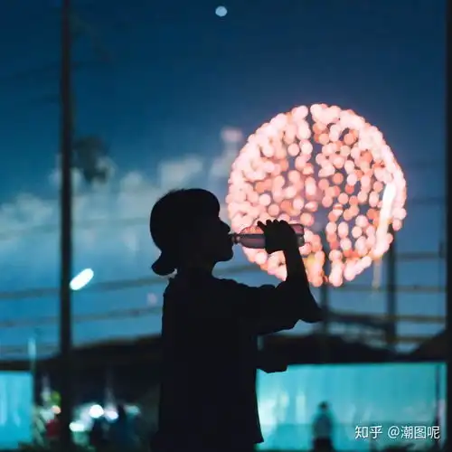 有没有看起来很丧但又不明显的的头像