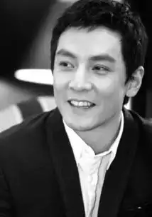 胡歌去留学,海外迷妹都要去学校堵他