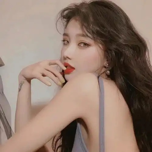 元气满满的小姐姐女头