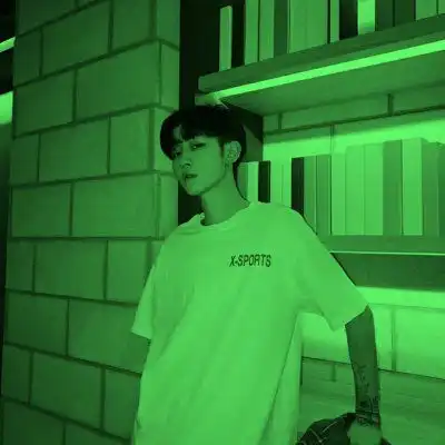 绿色qq头像男绿色背景头像男生图片