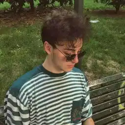 这个是小罗伯特唐尼吗