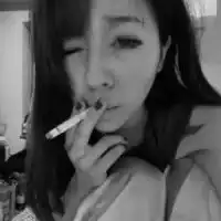qq女生头像抽烟超拽qq抽烟头像女生霸气十足