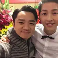 王祖蓝头发中分头像男微信头像图片大全