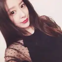 小脸女生头像精致好看的陌陌头像女