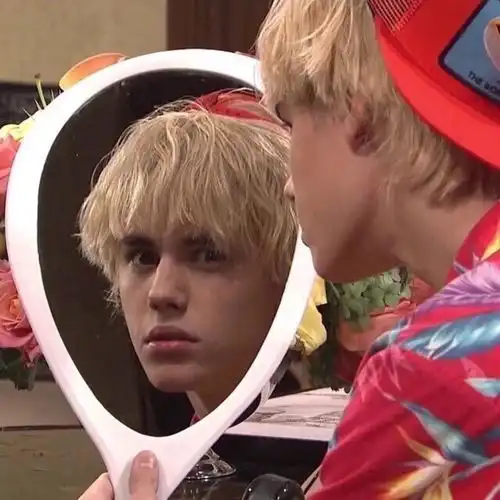 请问有什么可以拿来当微信qq头像的欧美男生头像