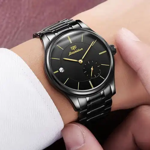 今年很火的男士手表,采用高科技技术,外形好看又多功能