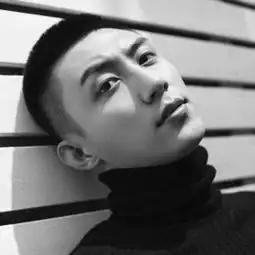 胡歌剪寸头上了热搜,盘点那些曾经削发的男女明星