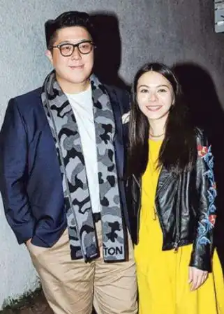 香港女歌手买不起18万蛋糕送男友,亲自下厨被盛赞,贤妻良母