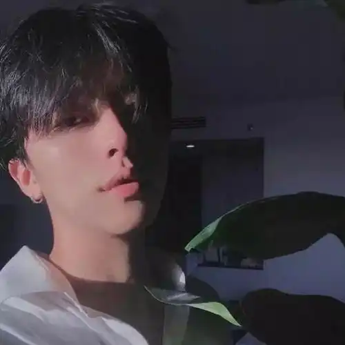 男头像背景图一套喜欢套图风吗
