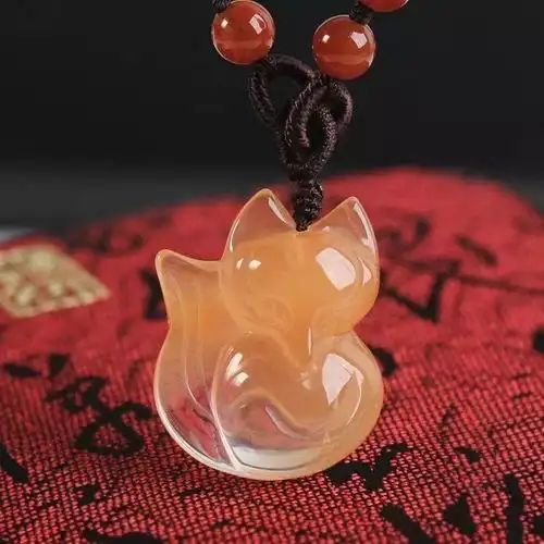 男戴招财女戴招贵,5种最吸金的项链吊坠,谁戴谁就能接到财神爷