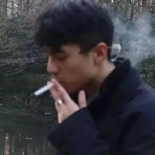 头像合集你总要一个人扛过所有的难