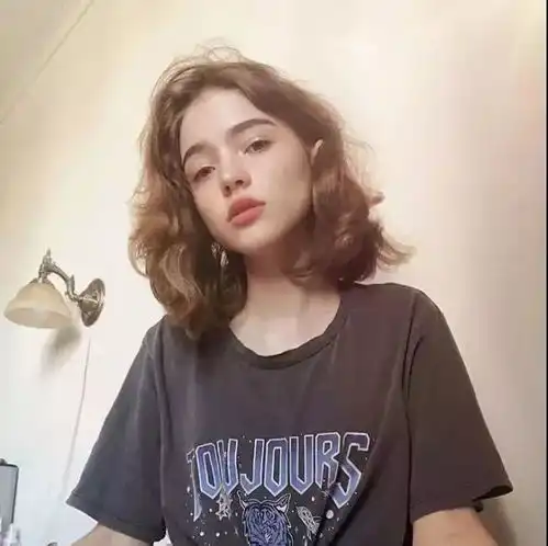 一组欧美风男生女生头像先点赞再保存
