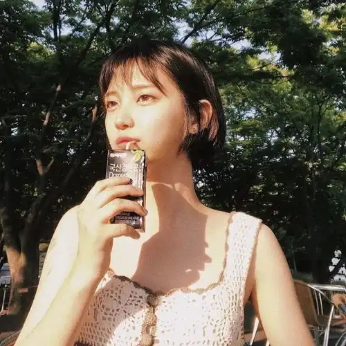 头像再热闹的街,一个人走也是孤独