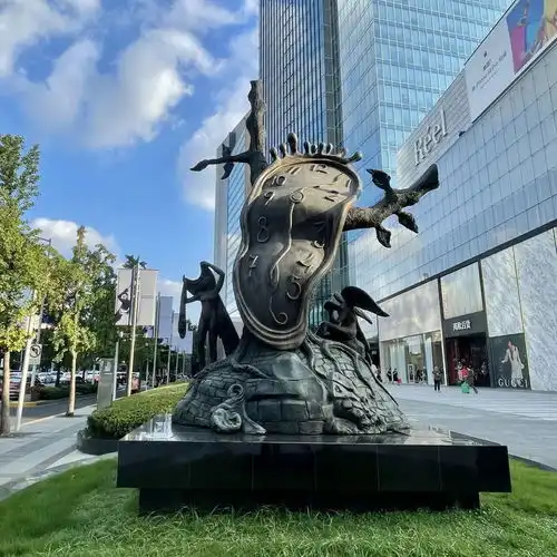 新展开幕倒计时,从艺术家的视角探寻超现实主义