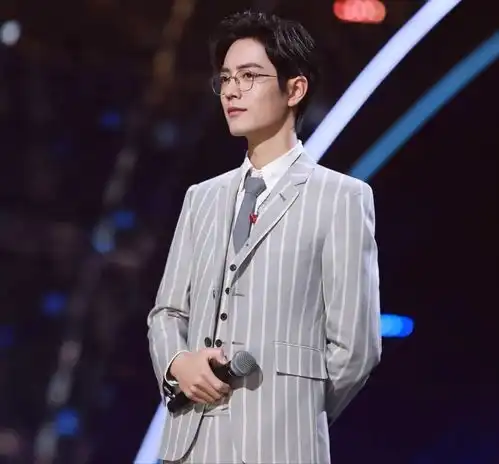 肖战沸腾之夜全开麦唱错词,音响太渣全靠吼,迅速登上海外热搜