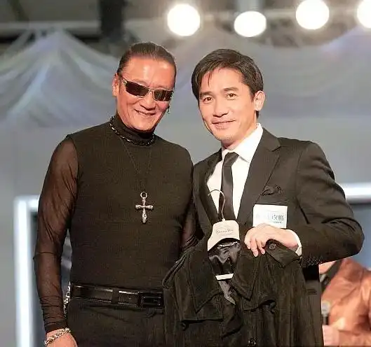 10个谢霆锋,也不及他父亲谢贤帅