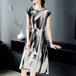 老婆太会打扮,这样穿美成一朵花,比90后小姑娘还水灵