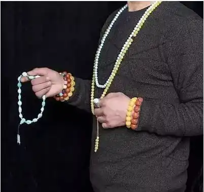 戴个手串怎么就成了油腻中年那是你的佩戴方式有问题