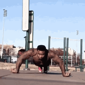 他是世界上玩转俯卧撑最猛的男人,没实力根本做不了花式这些