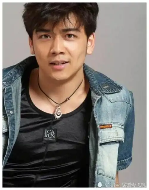 长得着急的6位男星,有人三十成大叔,有人跟老婆活成两代人