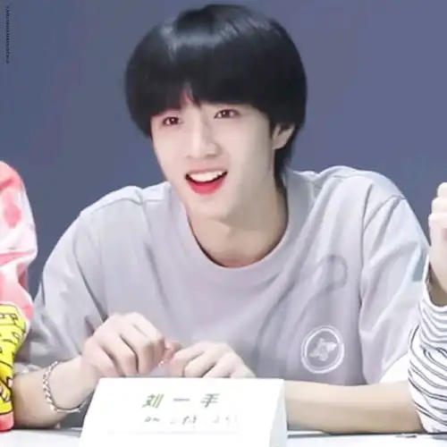 刘耀文x你奶狗男友独爱吃醋怎么办超甜擦边che