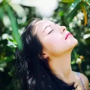 一个人在家吃泡面绝对会哭的bgm