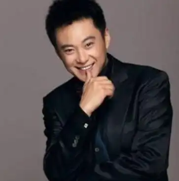 默默无闻的龙套王,38岁迎娶央视一姐,这份地位悬殊的爱情现如今怎么样了