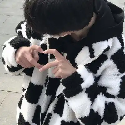 最新版男生头像真人干净很清新爱会在不见面的日子里被新事物冲淡