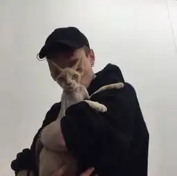 头像你没权利看不惯我的生活方式但你有权抠瞎自己的双眼
